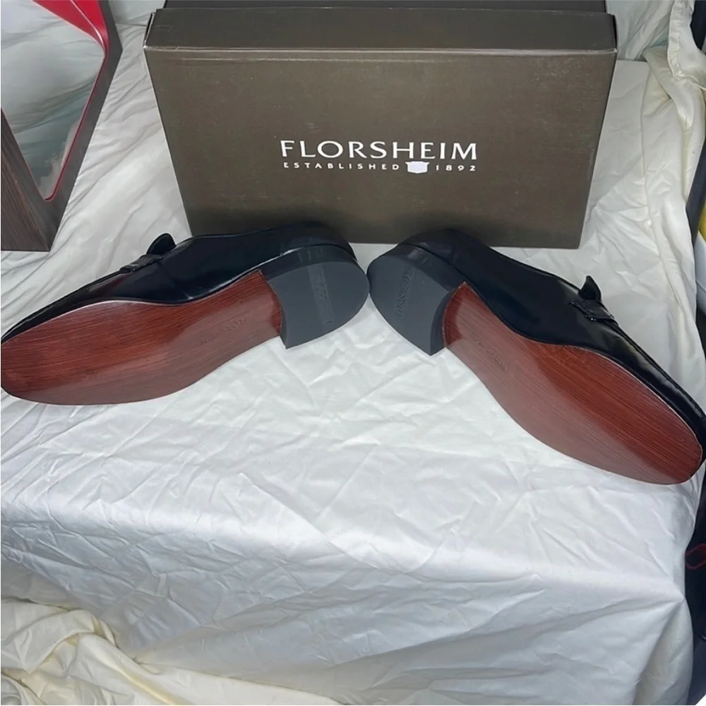 NWT Florsheim Como Black Slip On Loafer. Size 11 1/2 D